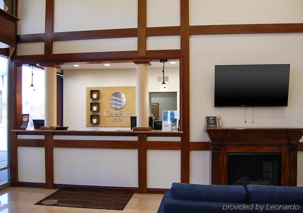 Comfort Inn Medford-Long Island Екстер'єр фото